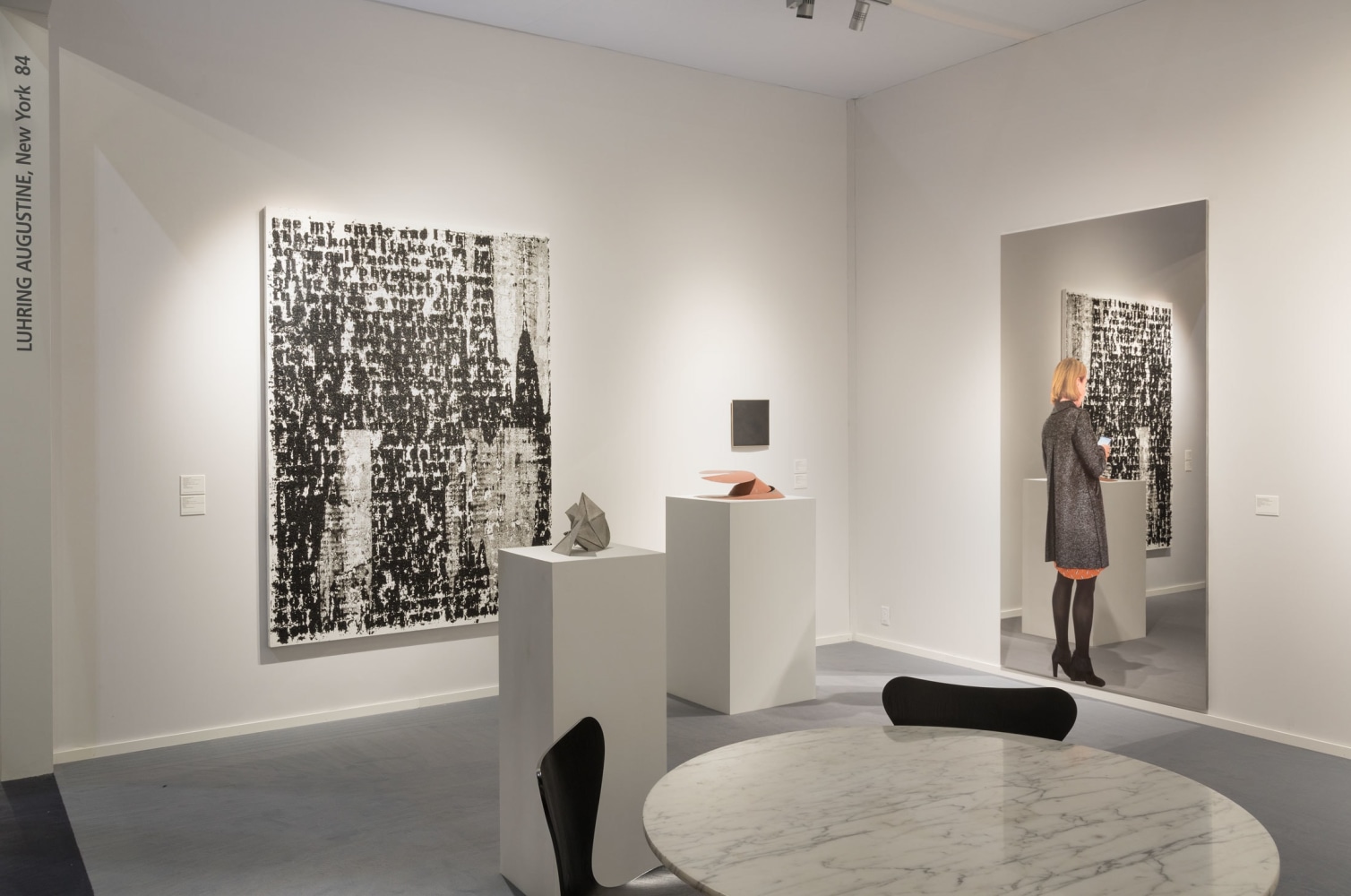 Luhring Augustine

TEFAF, Stand 84

Installation view

2018

Pictured: Glenn Ligon, Lygia Clark, Michelangelo Pistoletto

&amp;nbsp;

&amp;copy; O Mundo de Lygia Clark-Associa&amp;ccedil;&amp;atilde;o Cultural, Rio de Janeiro.