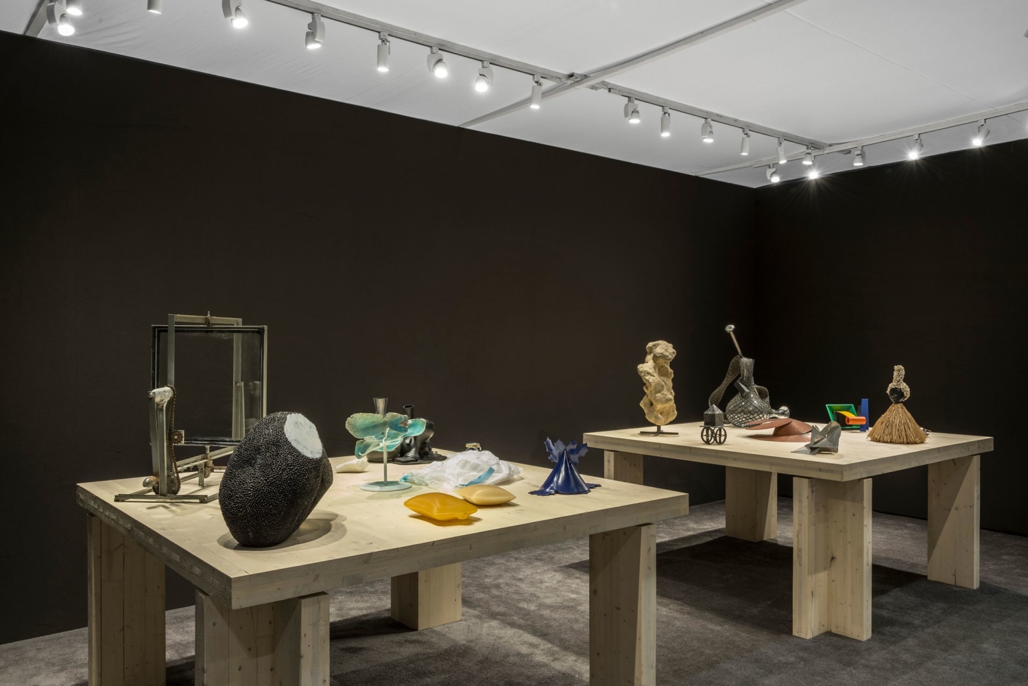 Luhring Augustine

The ADAA Art Show, Booth C7

Installation view

2018