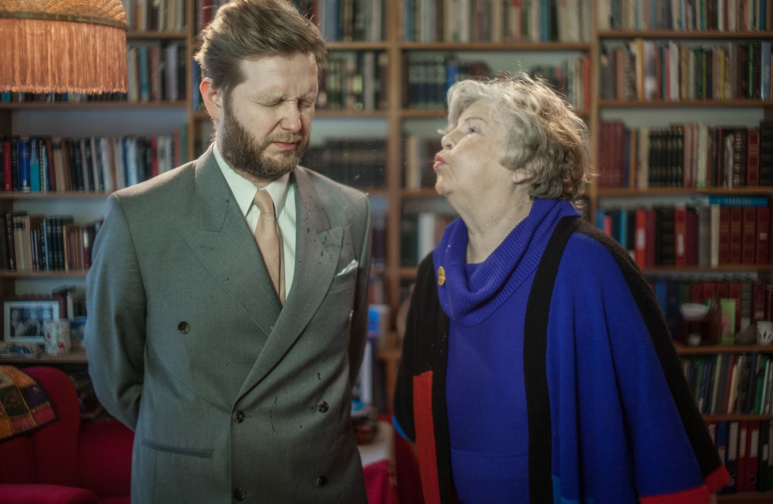 Ragnar Kjartansson
Me and My Mother 2015, 2015
Single-channel video with sound
Duration: 20 minutes, 25 seconds