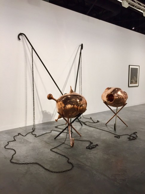 Luhring Augustine

Art Basel Miami Beach, Booth E11

Installation view

2018