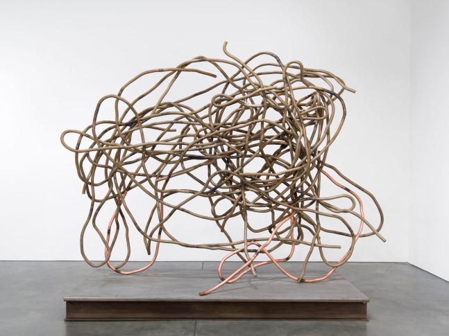 Christopher Wool
Untitled, 2014
Bronze
123 1/2 x 148 x 63 3/4 inches
(313.7 x 375.9 x 161.9 cm)