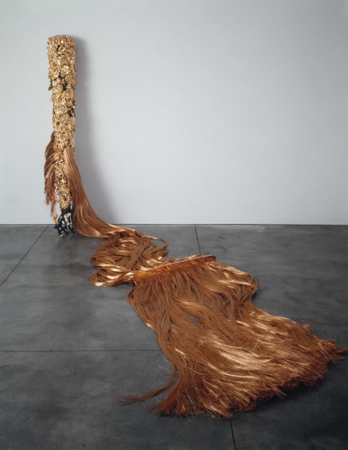 Tunga
TaCaPes, 1986-1997
Iron, magnets, copper leaves, iron filings
126 x 11 inches
(320 x 28 cm)
